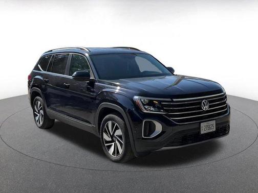 2025 Volkswagen Atlas 2.0T SE w/Technology 4MOTION