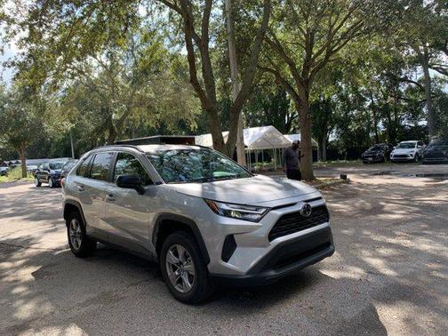 2025 Toyota RAV4 Hybrid LE