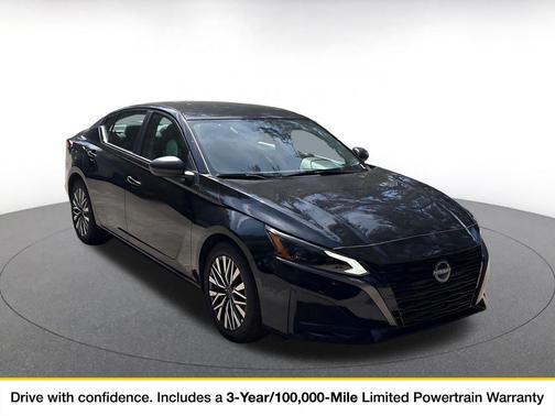 Super Black 2026 Nissan Altima SV FWD