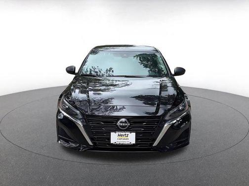 Super Black 2025 Nissan Altima SV FWD