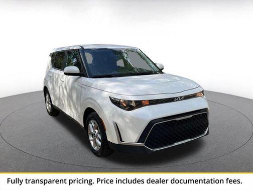 Snow White Pearl 2025 Kia Soul LX