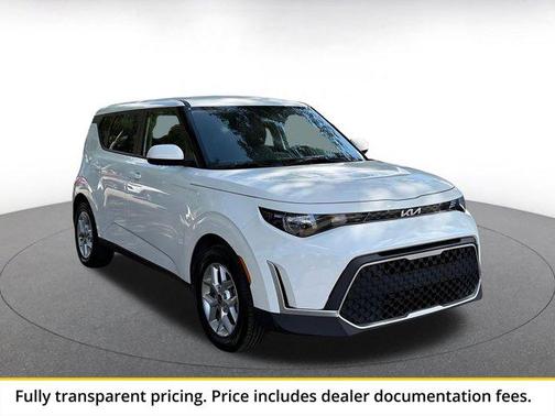 Snow White Pearl 2025 Kia Soul LX