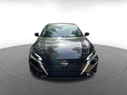 Super Black 2025 Nissan Altima SV FWD