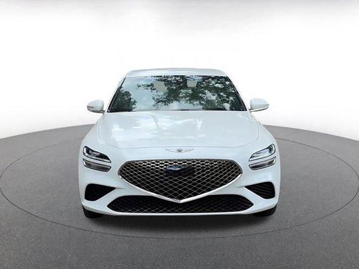 Uyuni White 2025 Genesis G70 2.5T AWD