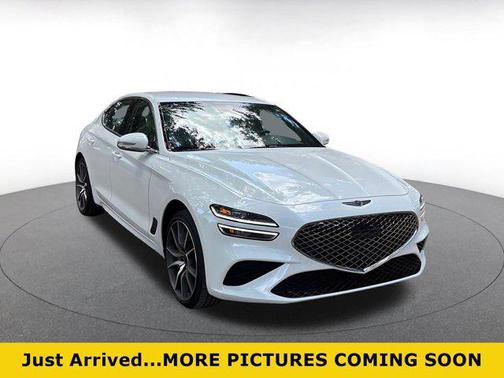 Uyuni White 2025 Genesis G70 2.5T AWD