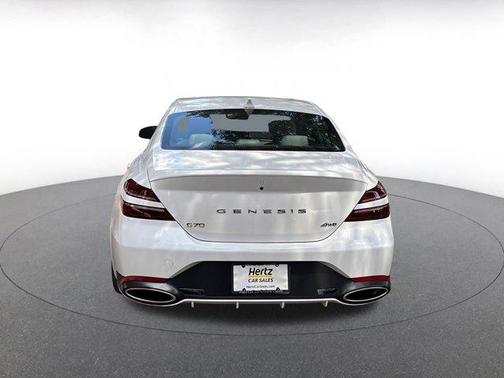 Uyuni White 2025 Genesis G70 2.5T AWD