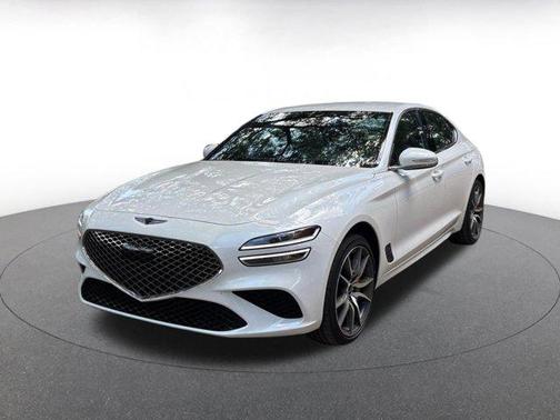 Uyuni White 2025 Genesis G70 2.5T AWD
