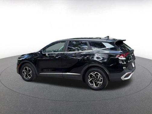 Ebony Black 2025 Kia Sportage LX