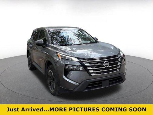 Gun Metallic 2025 Nissan Rogue SV