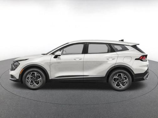 Glacial White Pearl 2025 Kia Sportage LX