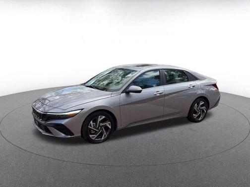 Fluid Metal 2025 Hyundai ELANTRA HEV Limited