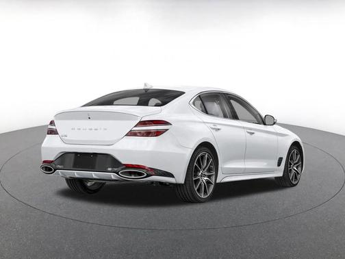 Uyuni White 2025 Genesis G70 2.5T AWD