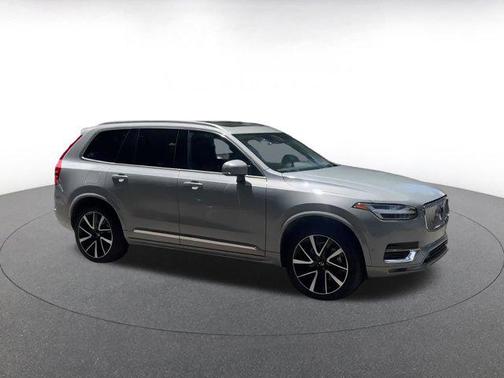 2024 Volvo XC90 B6 Plus Bright Theme 7-Seater