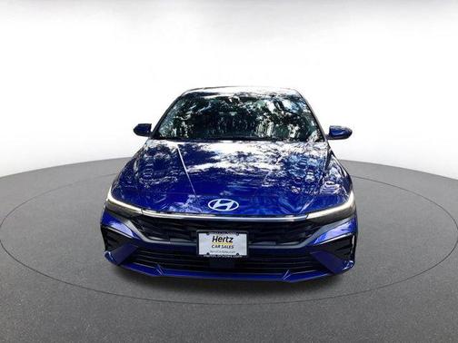 2025 Hyundai ELANTRA SEL