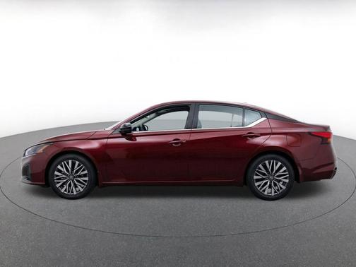 Garnet Pearl Metallic 2025 Nissan Altima SV FWD