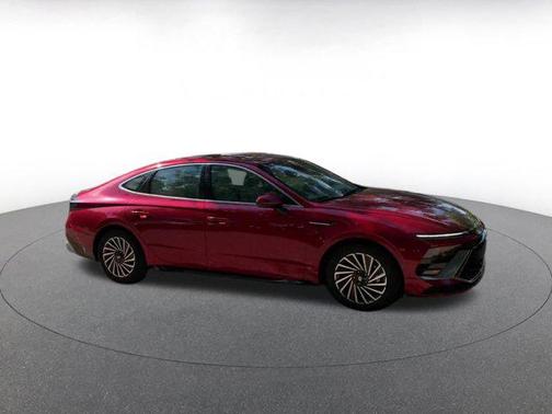 2024 Hyundai SONATA Hybrid SE
