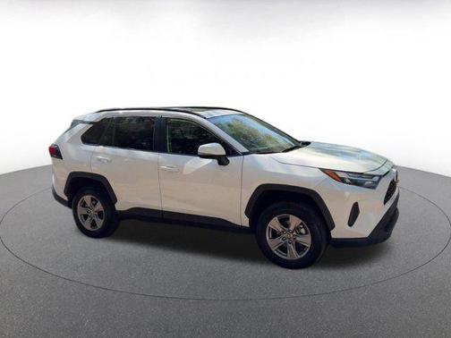Ice Cap 2025 Toyota RAV4 XLE