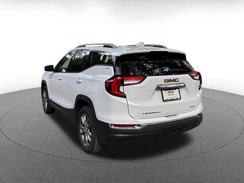 Summit White 2024 GMC Terrain SLT