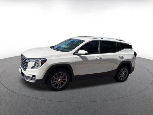 Summit White 2024 GMC Terrain SLT