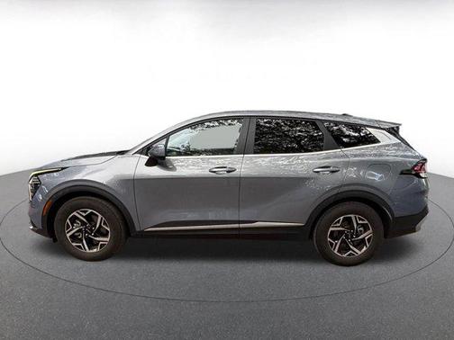 Everlasting Silver 2025 Kia Sportage LX