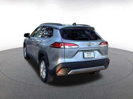 2025 Toyota Corolla Cross LE