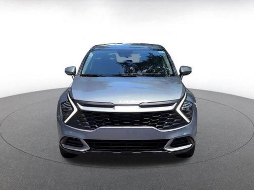 Everlasting Silver 2025 Kia Sportage LX