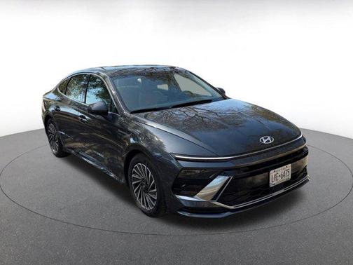 2025 Hyundai SONATA Hybrid SE