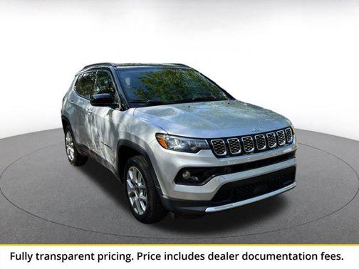 Silver Zynith Metallic Clearcoat 2025 Jeep Compass Limited