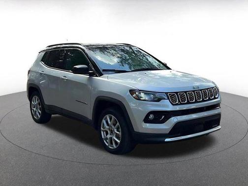 Silver Zynith Metallic Clearcoat 2025 Jeep Compass Limited