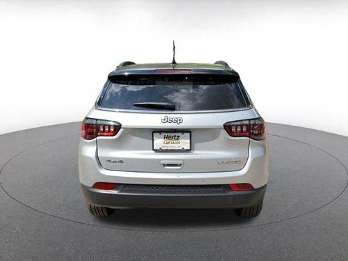 Silver Zynith Metallic Clearcoat 2025 Jeep Compass Limited