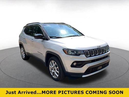 Silver Zynith Metallic Clearcoat 2025 Jeep Compass Limited