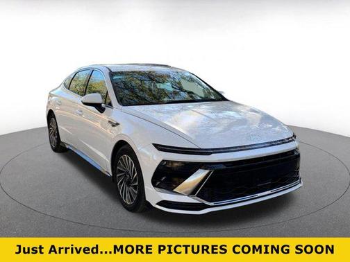 2025 Hyundai SONATA Hybrid SE