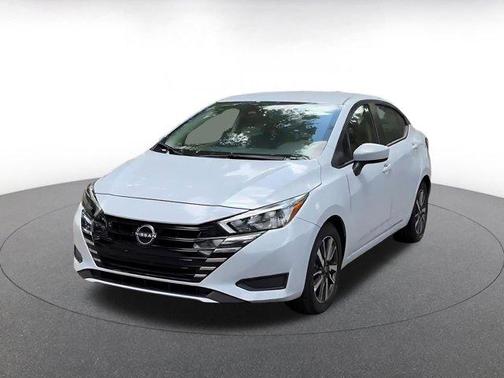 Gray Sky Pearl 2025 Nissan Versa 1.6 SV