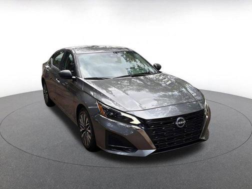 Gun Metallic 2025 Nissan Altima SV FWD