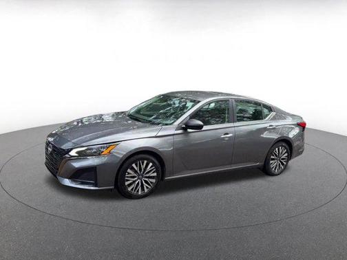 Gun Metallic 2025 Nissan Altima SV FWD