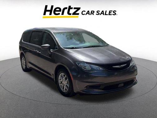 2023 Chrysler Voyager LX