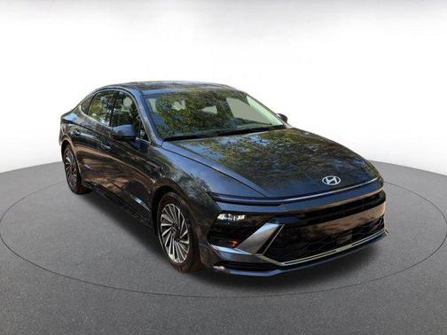 Portofino Gray 2025 Hyundai SONATA Hybrid SE