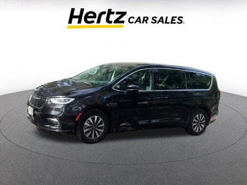 2023 Chrysler Pacifica Hybrid Touring L