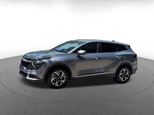 Everlasting Silver 2025 Kia Sportage LX