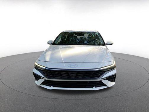 2025 Hyundai ELANTRA HEV Limited