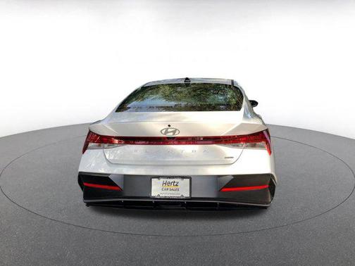 2025 Hyundai ELANTRA HEV Limited