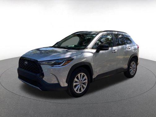 2025 Toyota Corolla Cross LE