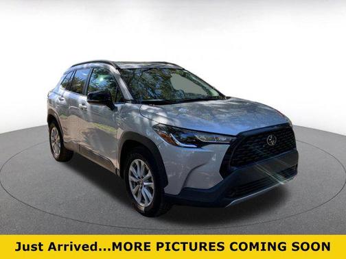 2025 Toyota Corolla Cross LE