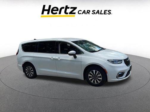 2023 Chrysler Pacifica Hybrid Touring L
