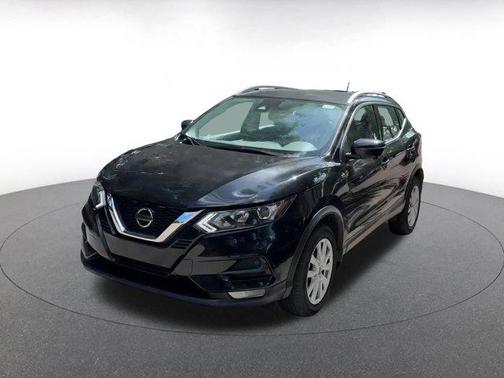 2022 Nissan Rogue Sport SV