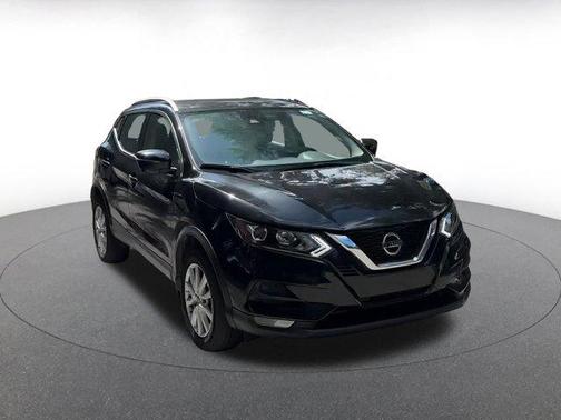 2022 Nissan Rogue Sport SV