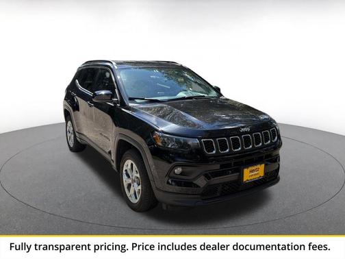 Diamond Black Crystal Pearlcoat 2025 Jeep Compass Latitude