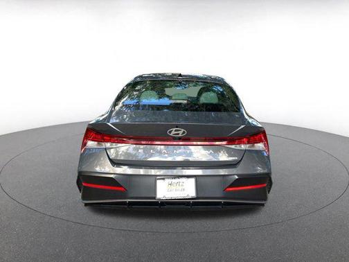 2025 Hyundai ELANTRA HEV Limited
