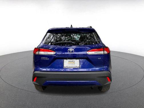 2025 Toyota Corolla Cross LE