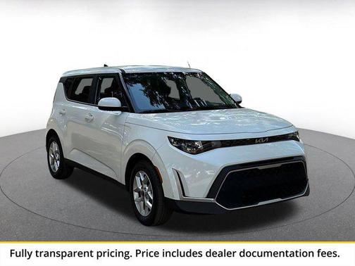 Snow White Pearl 2025 Kia Soul LX